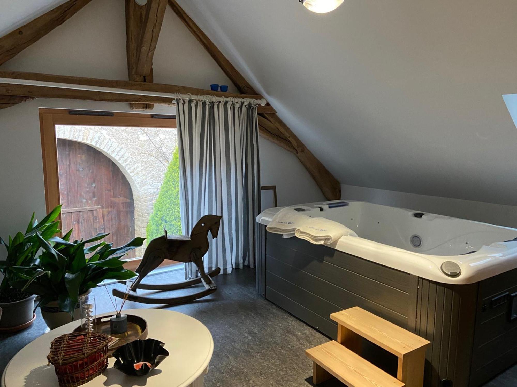 La Ferme Aux Glycines Hotel Aillevans Kültér fotó